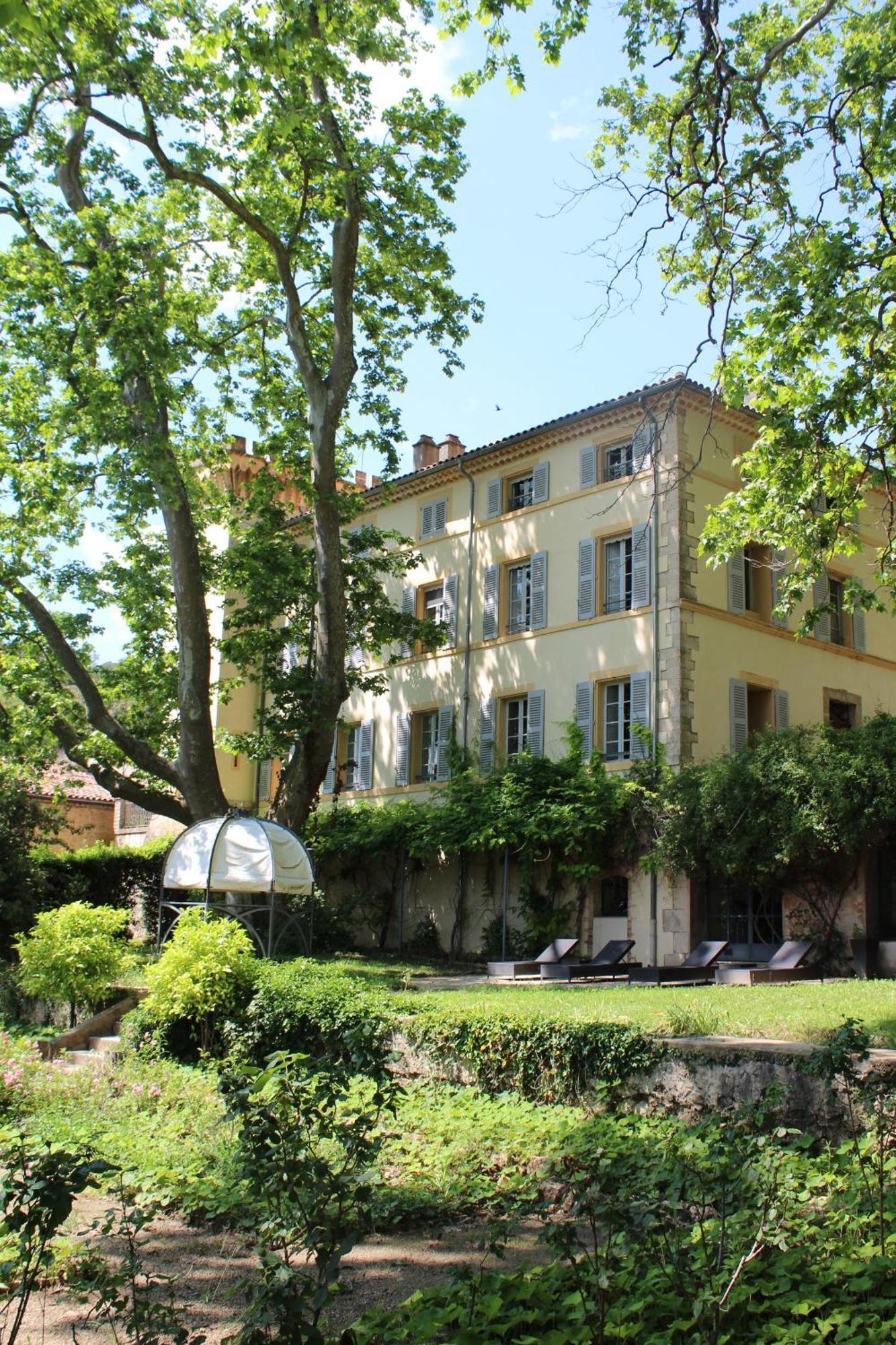 Chateau Mentone Masseboeuf Екстериор снимка